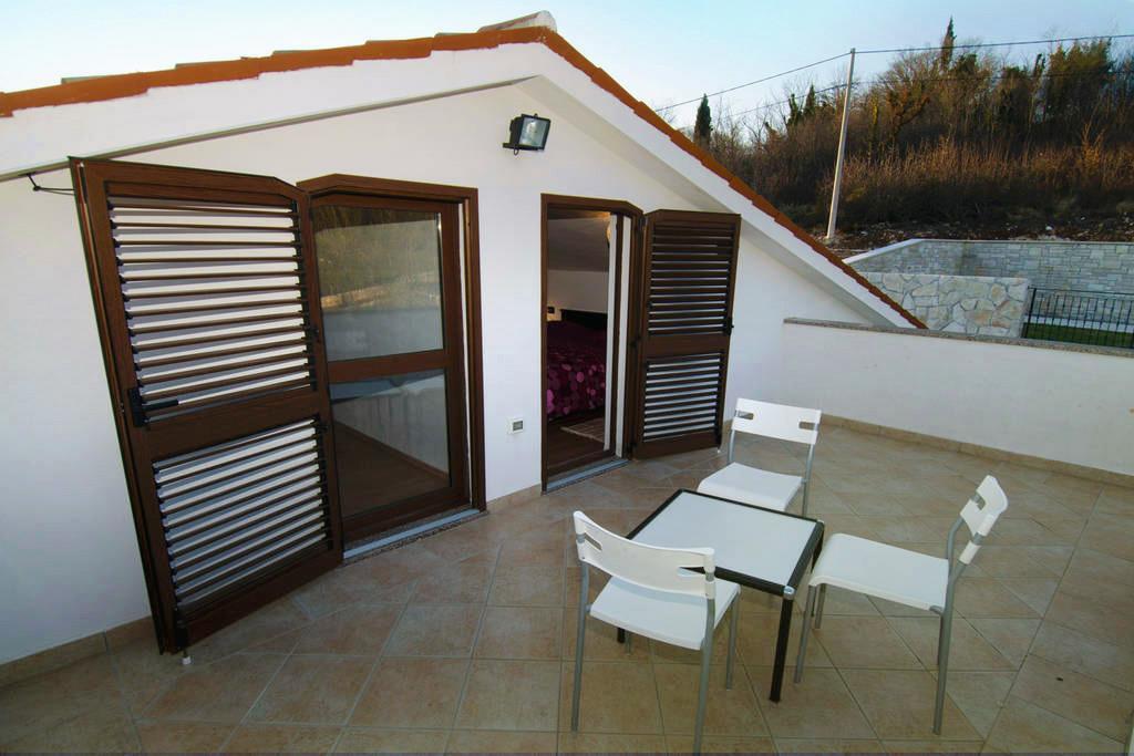 Villa Lara Karojba Номер фото